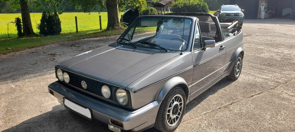 ACHETEZ ou ÉCHANGEZ une VW Golf1 cabriolet, Autos, Euro 2, Argent ou Gris, Achat, 2 portes