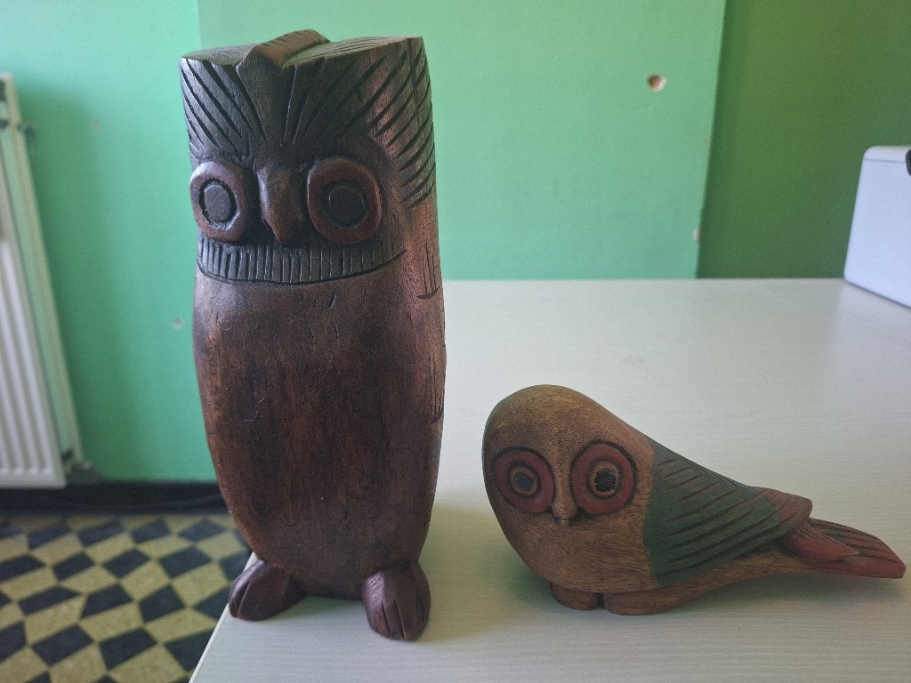 Twee houten uilenbeelden, Ophalen, Houtsnijwerk, Minder dan 20 cm, Handgemaakt