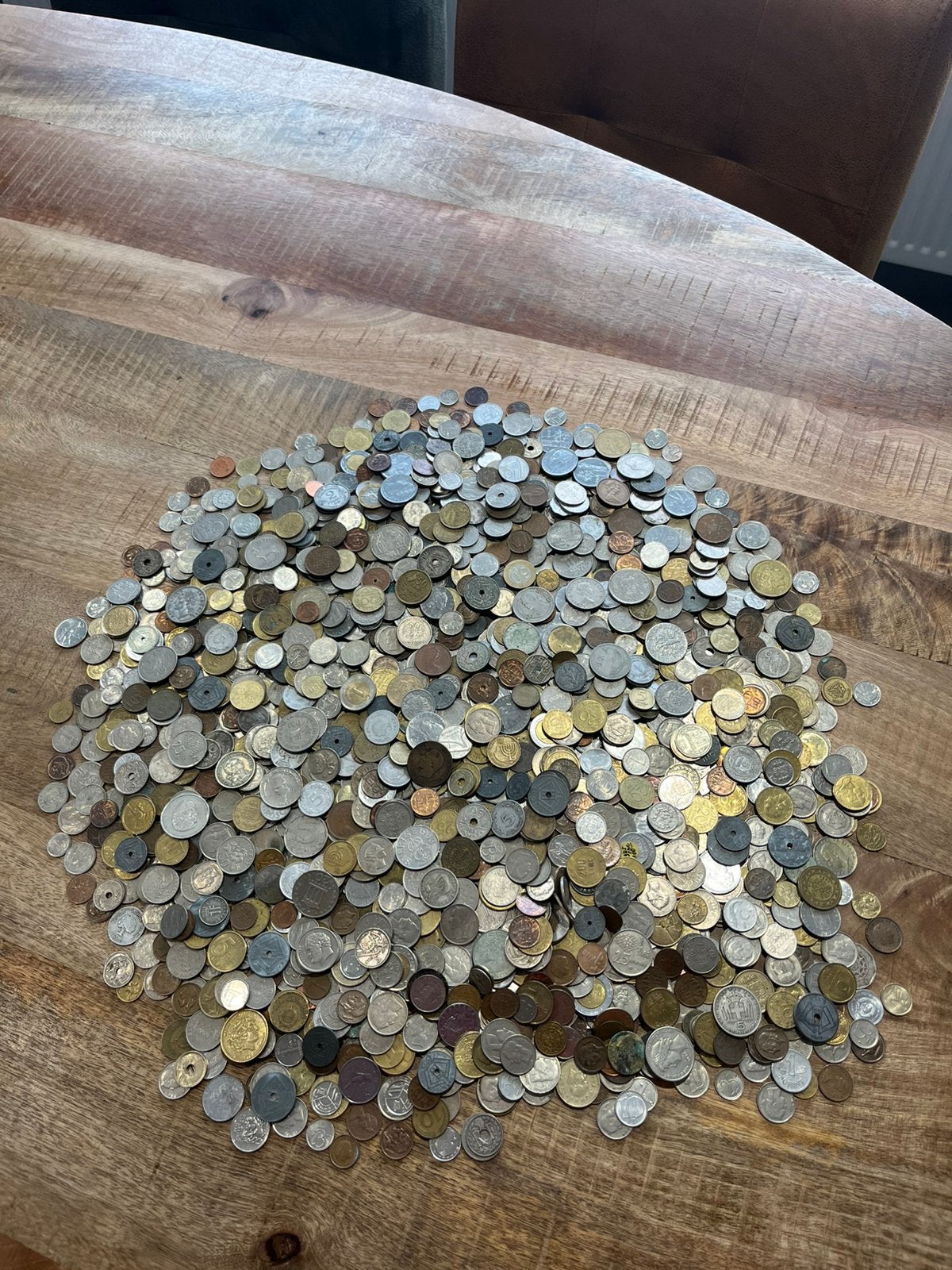 Plus de 10 kg de monnaies des 4 coins du monde, Enlèvement ou Envoi, Monnaies et Billets de banque