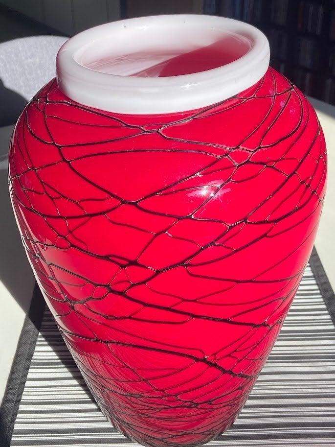 Mondgeblazen retro design vaas in rood Murano glas, Ophalen, Handgemaakt, Rood, Glas