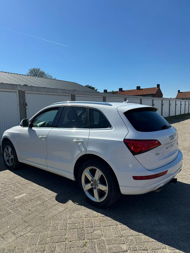 AUDI Q5 benzine 6000€ export !!, Auto's, Automaat, Q5, Bedrijf, Te koop