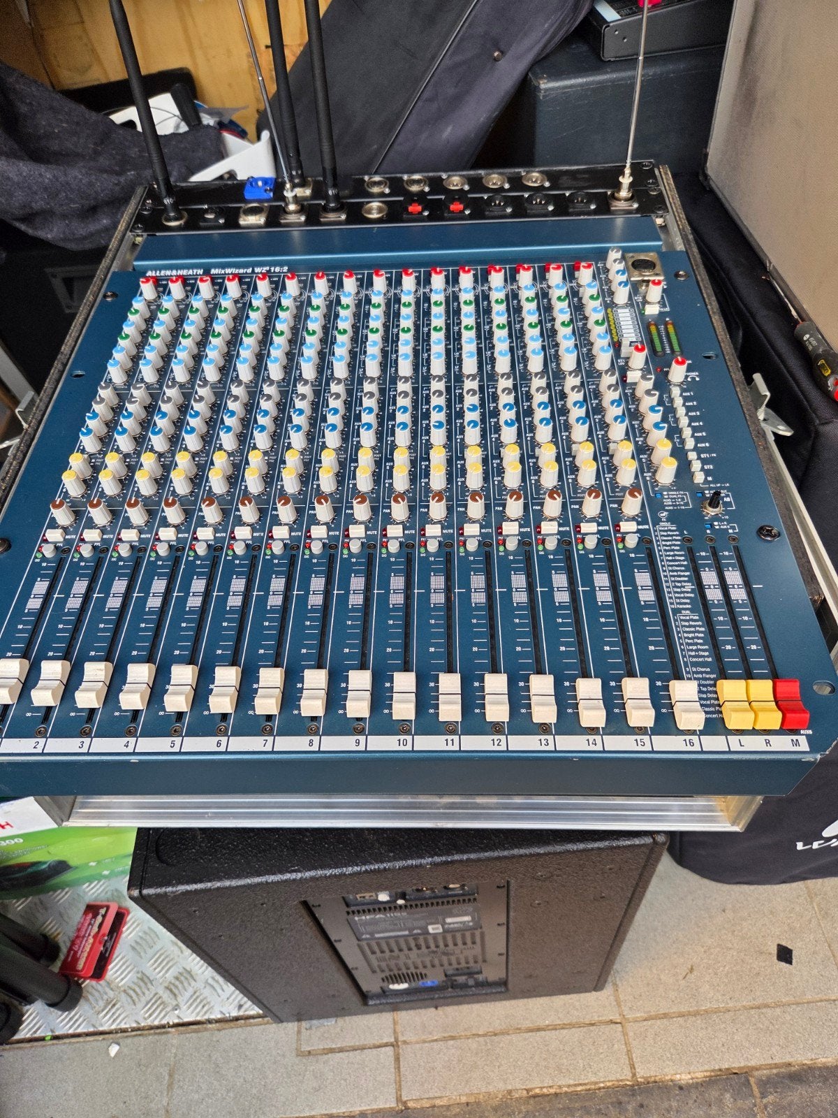 Mengtafel met goede galm Allen & Heath mixwizzard 3 16.2, Muziek en Instrumenten, Ophalen, Zo goed als nieuw, 10 tot 20 kanalen