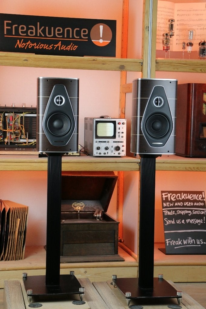 Sonus Faber Olympica Nova I + stands. Dealer. INRUIL OK!, Audio, Tv en Foto, Luidsprekerboxen, Ophalen of Verzenden, Zo goed als nieuw