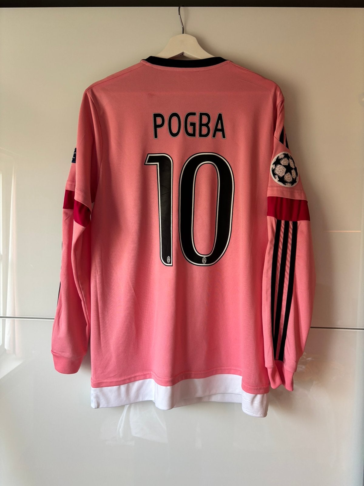 Voetbalshirt Juventus - Pogba, Sport en Fitness, Voetbal, Maat M, Ophalen of Verzenden