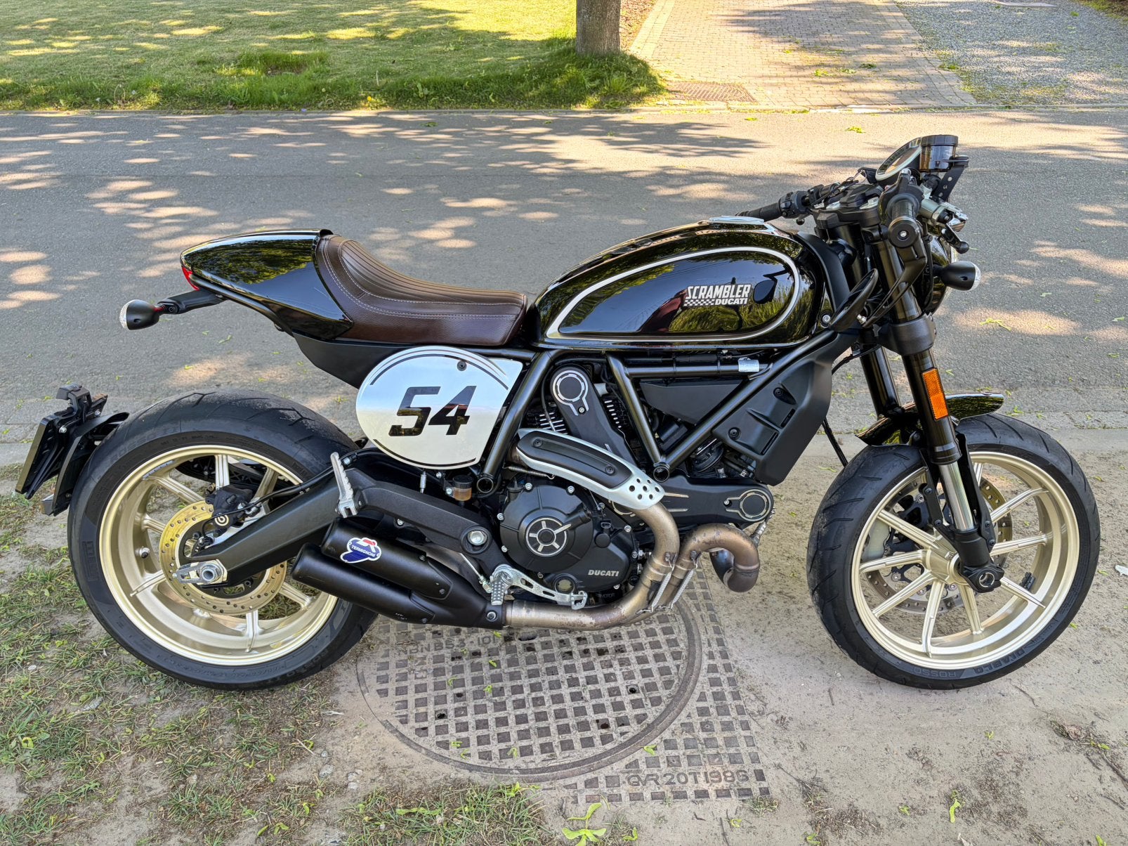 Ducati Scrambler 800, Motoren, Particulier
