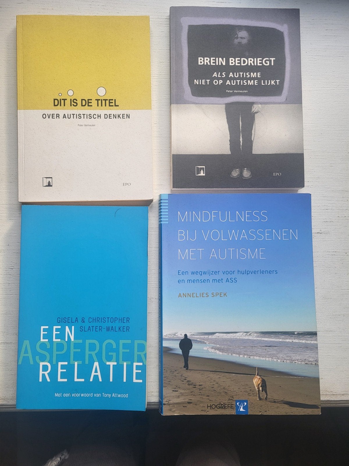 Boeken over AUTISME (5 euro per boek)

Verzending mogelijk o, Boeken, Ophalen of Verzenden