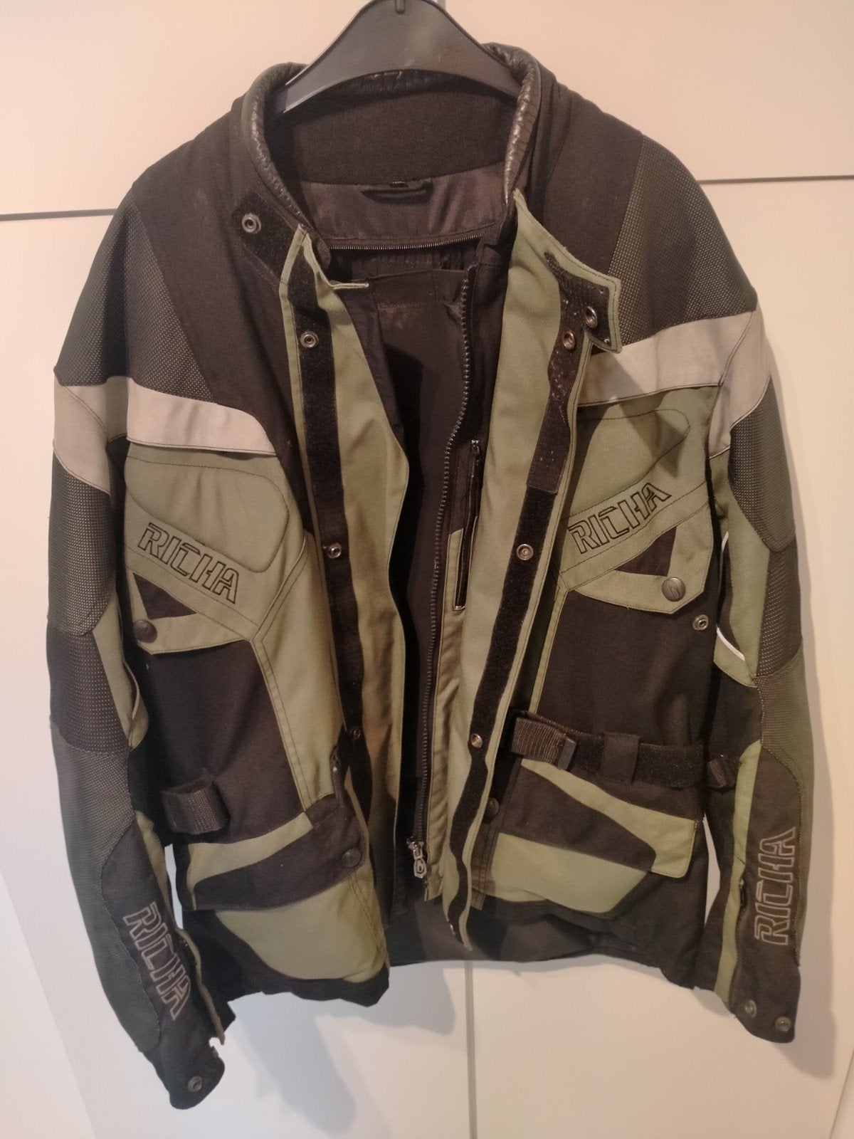 à vendre en raison de l'arrêt d'un hobby, Motos, Enlèvement