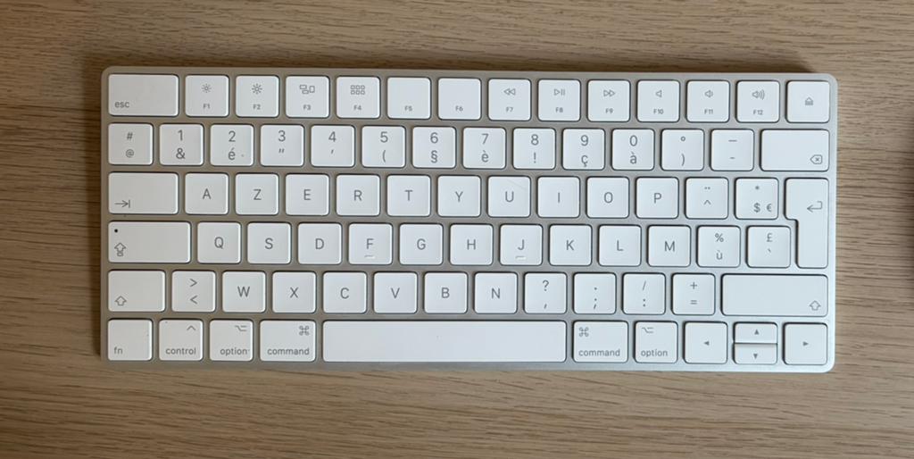Apple Magic Keyboard AZERTY, Ophalen of Verzenden, Azerty, Zo goed als nieuw, Draadloos