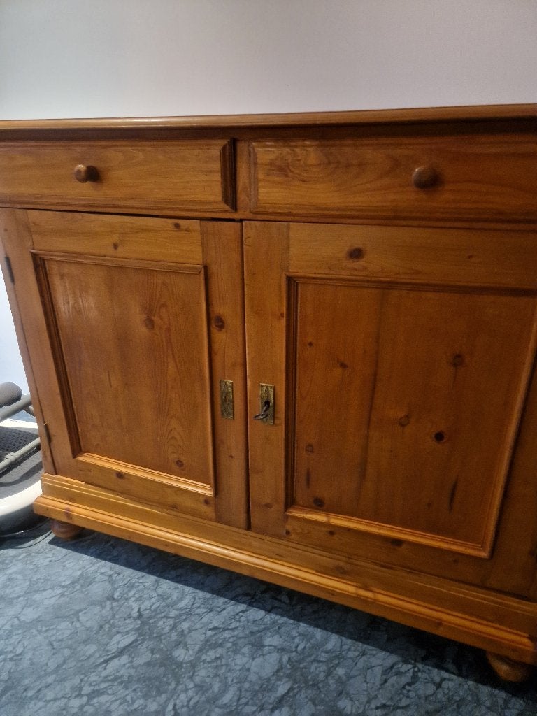 ANTIEKE GRENEN COMMODEKAST 130Bx104Hx58D, Ophalen