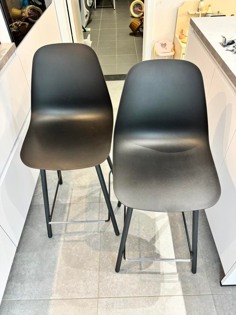 Stijlvolle barkrukken 68 zithoogte, Huis en Inrichting, Stoelen, Gebruikt, Twee, Kunststof, Zwart, Ophalen