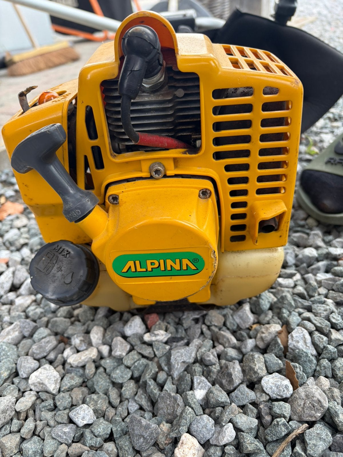 Alpina benzine bosmaaier, Jardin & Terrasse, Débroussailleuses, Enlèvement, Comme neuf, Essence