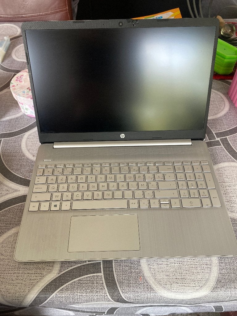 Ordinateur portable HP S15 EQ2032NB, Informatique & Logiciels, Ordinateurs portables Windows, AMD Ryzen 5, Enlèvement, SSD, Azerty