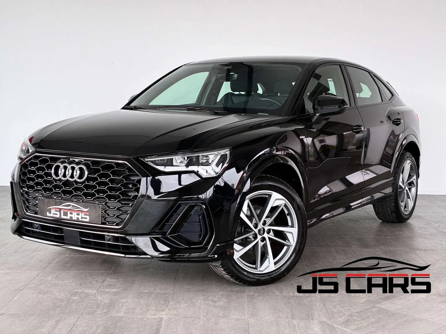 Audi Q3 Sportback 2.0TDi FULL S-LINE-1ERPRO-COCKPIT-CAMERA, Auto's, Automaat, Gebruikt, 4 cilinders, Leder