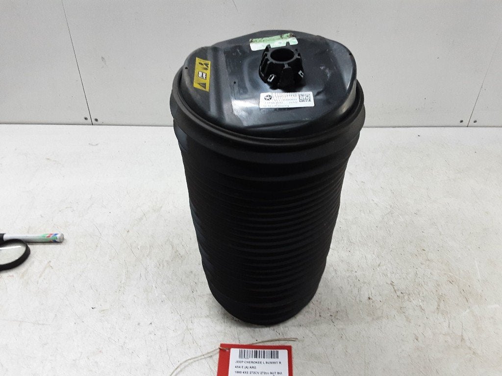 RESSORT DE SUSPENSION ARRIERE Jeep Grand Cherokee L (WL), Jeep, Mevr. I. Hauben, Utilisé, Rue de l'Espoir 34 34
4030  GRIVEGNÉE, BE