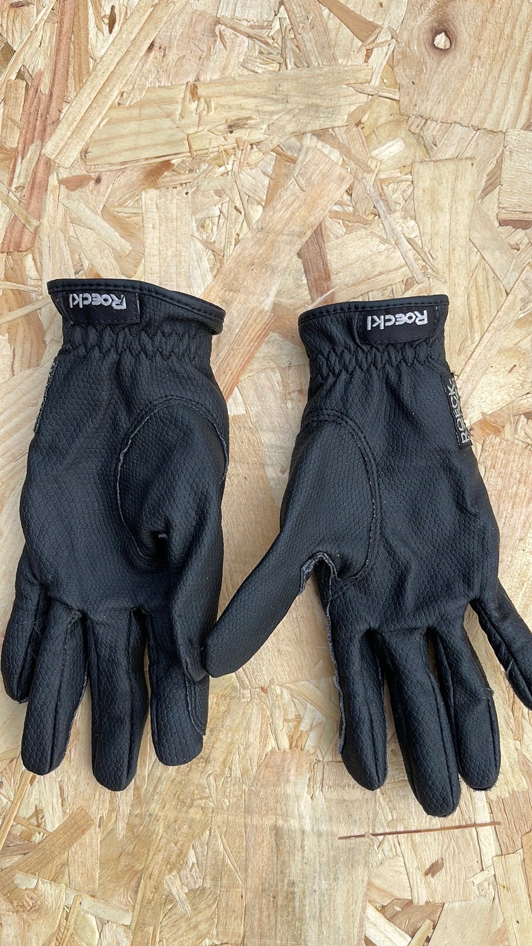 Roeckl kinder rijhandschoenen – zwart – maat 4, Dieren en Toebehoren, Paardrijkleding, Ophalen of Verzenden, Zo goed als nieuw