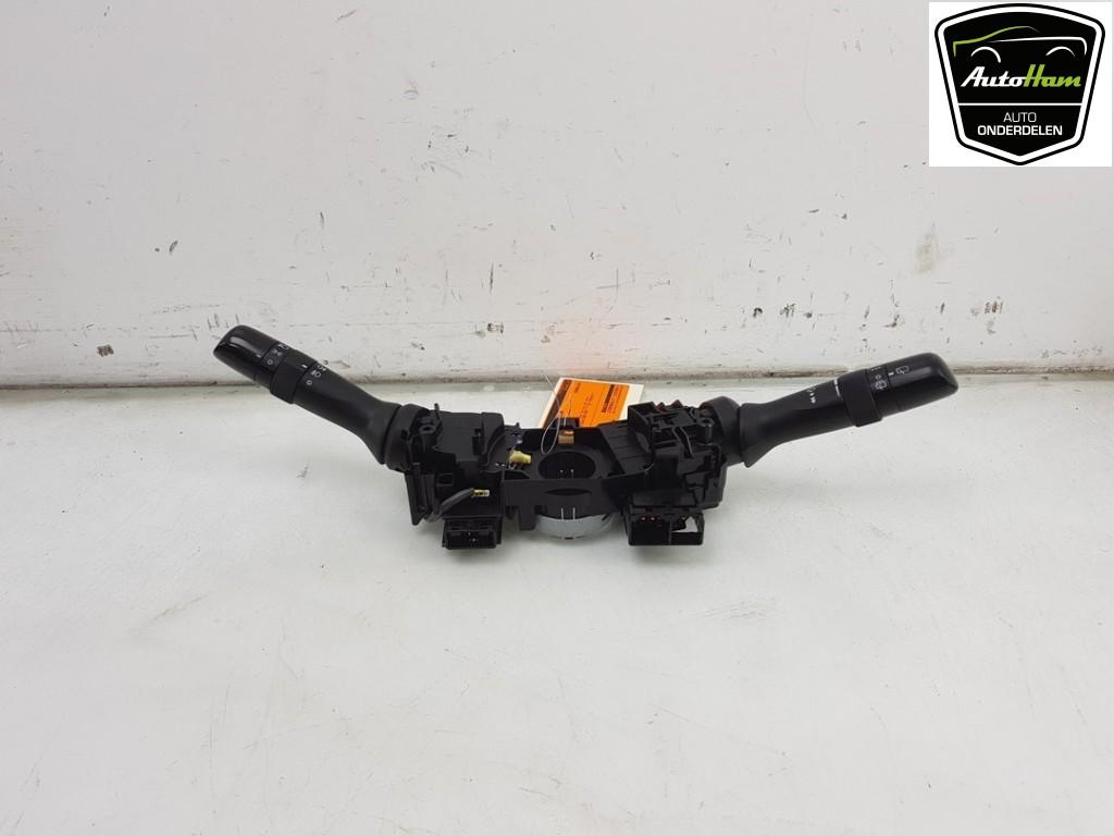 COMBINE COMMODO Toyota Verso (|8414005200|8465205210|), Utilisé, Toyota