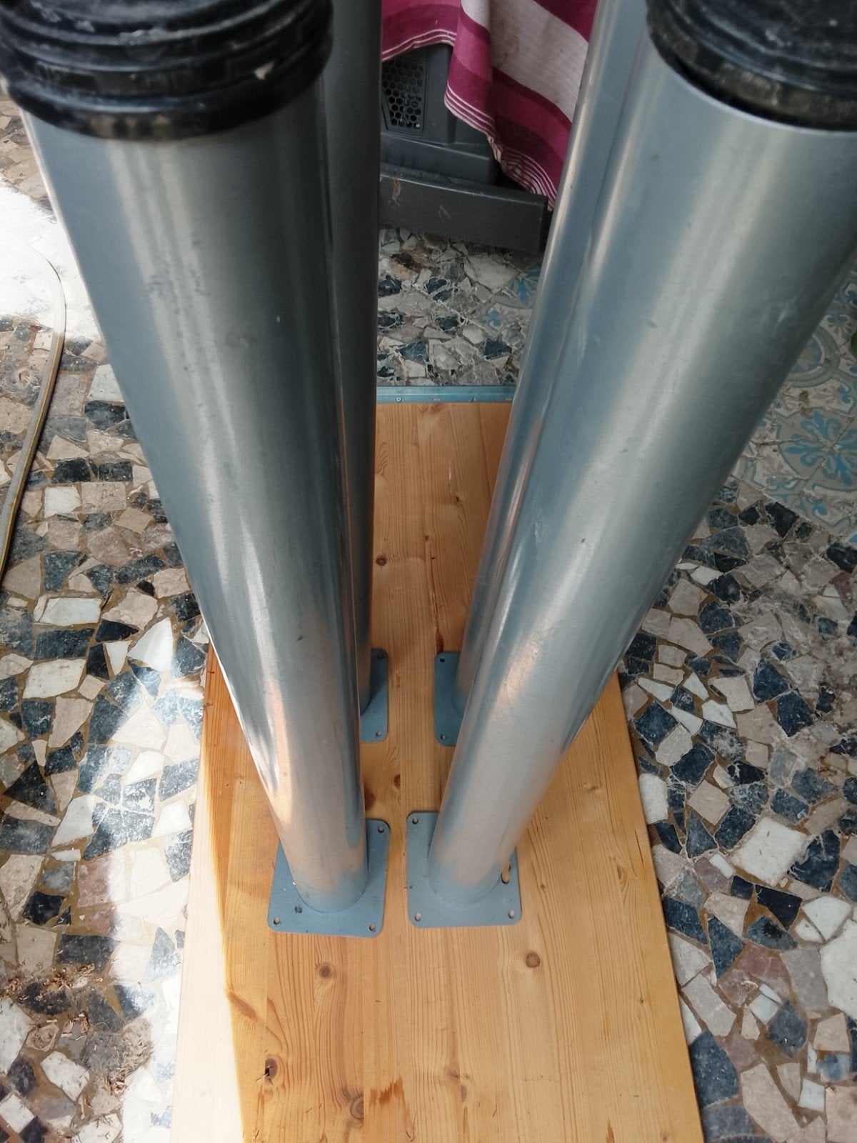 Pieds de table, Ophalen of Verzenden