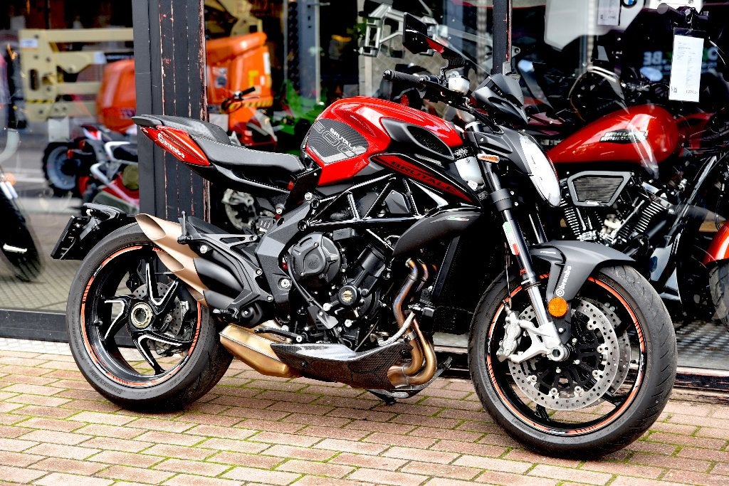 MV AGUSTA BRUTALE R ***MOTOVERTE.BE***, Motoren, Occasion, Bedrijf, 3 cilinders, 800 cc