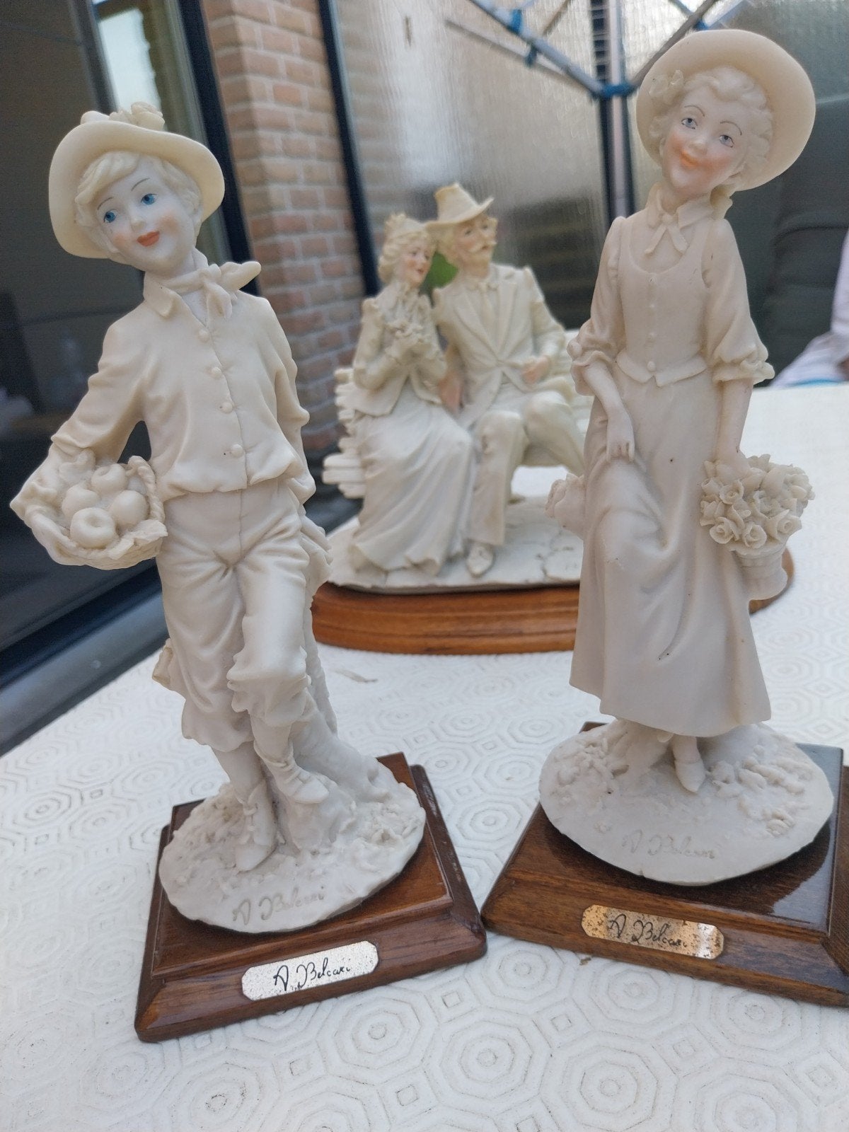 Set van 3 Italiaanse beelden - A. Belcari (Capodimonte stijl, Antiquités & Art, Antiquités | Objets religieux, Enlèvement