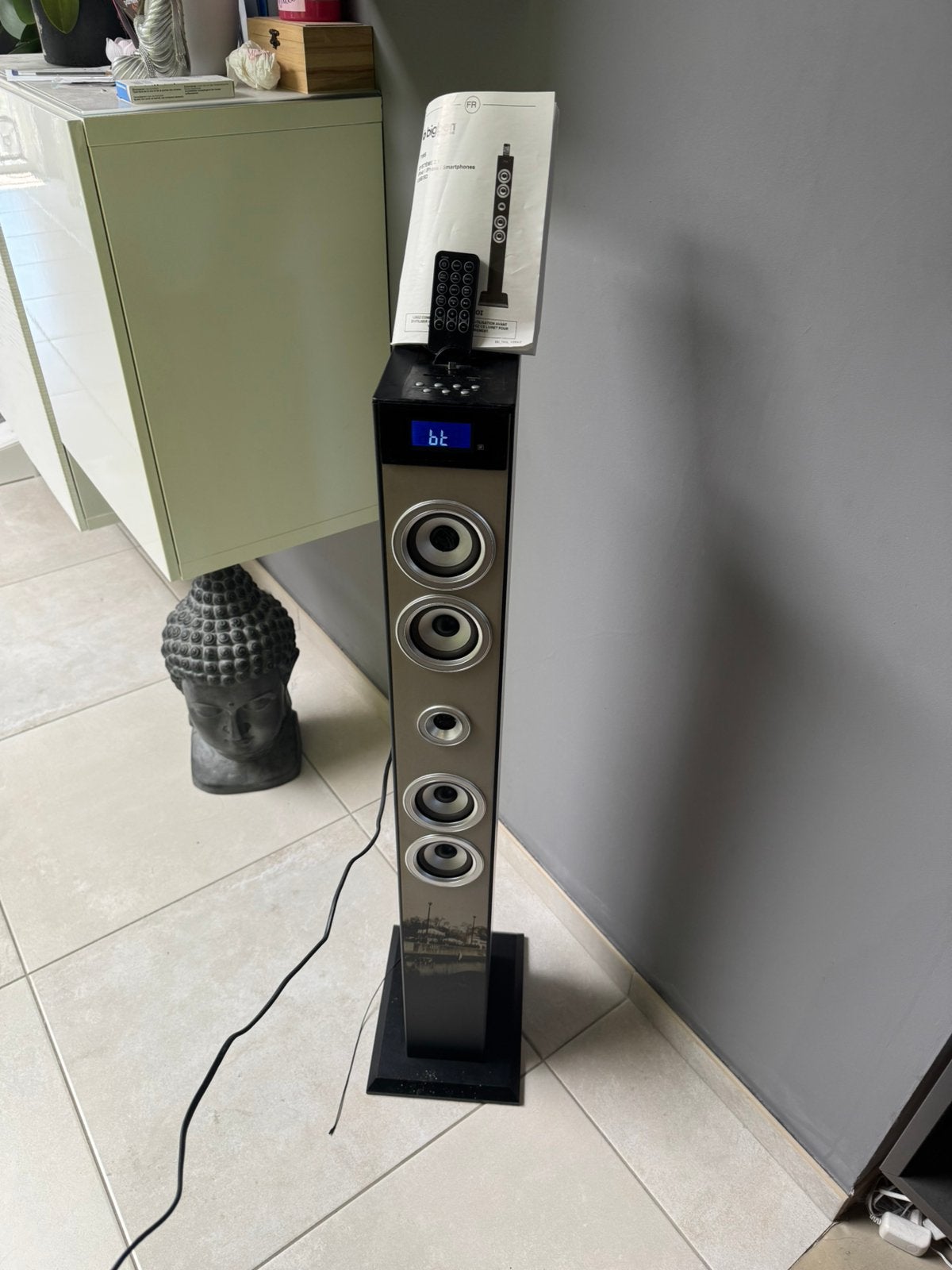 Enceinte Colonne Bluetooth Design Paris, TV, Hi-fi & Vidéo, Enceintes, Bluetooth, Enlèvement, Comme neuf, Enceinte colonne
