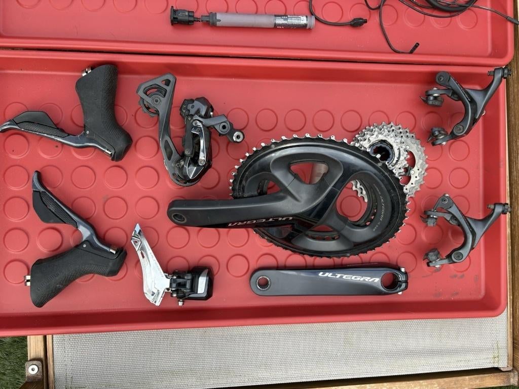 Shimano Ultegra Di2 R8000 11-speed groepset, Ophalen of Verzenden, Gebruikt, Racefiets, Remmen