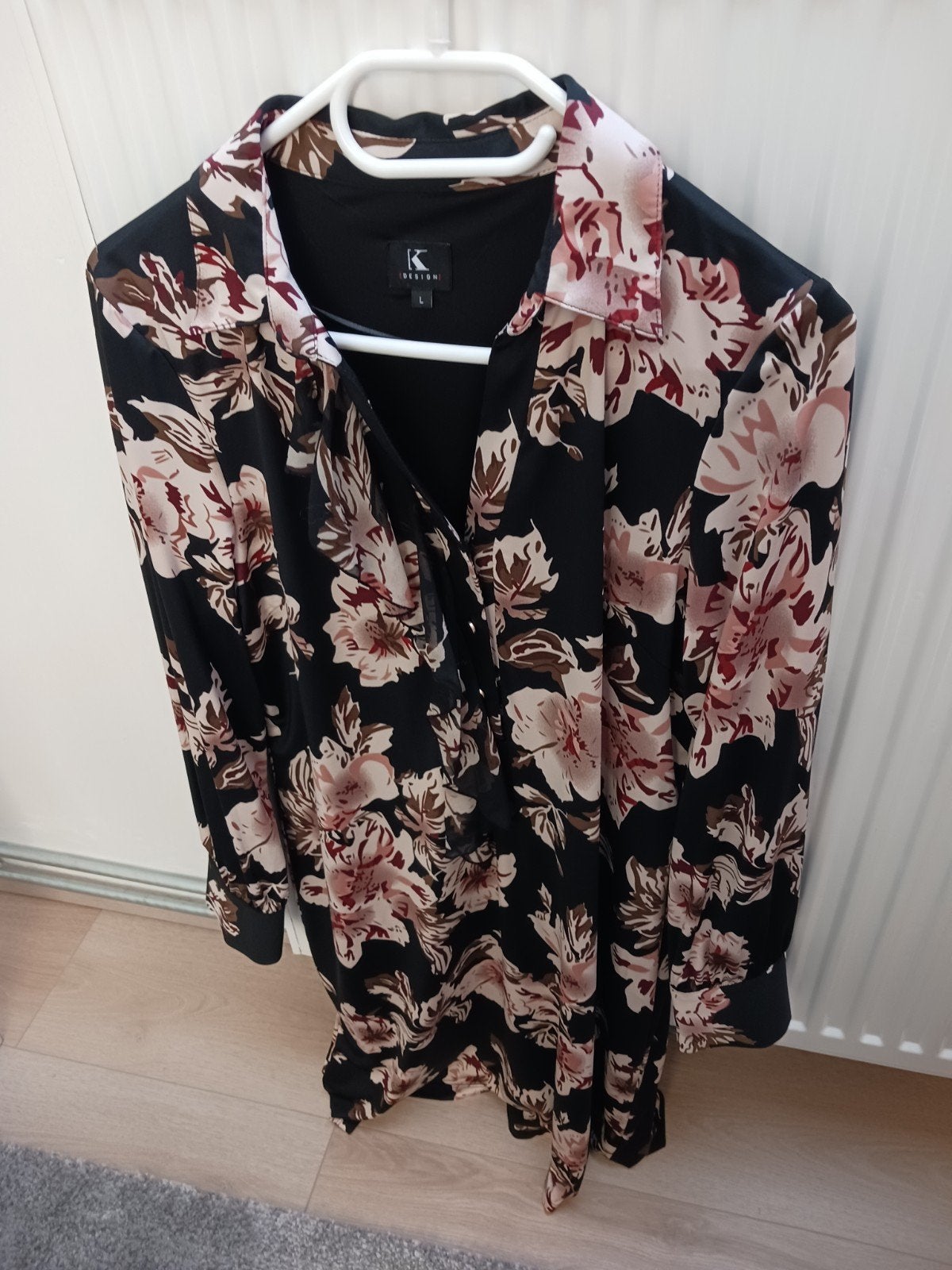 Nieuw kleed merk K Design te koop. maat L, Kleding | Dames, Ophalen, K-design, Maat 42/44 (L), Zo goed als nieuw