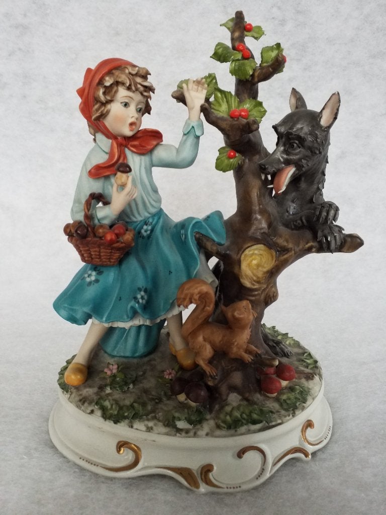 Biscuit beeld roodkaoje en de wolf. Hoogte 26cm, Ophalen, Zo goed als nieuw, Mens
