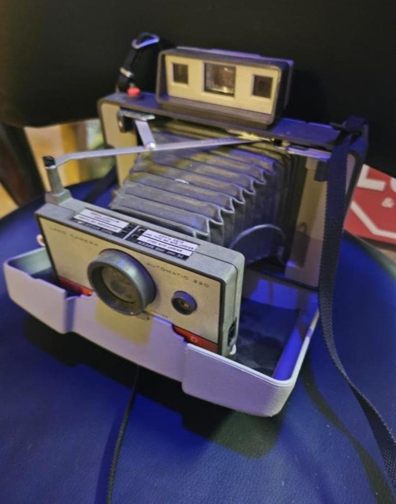 Polaroid 220, Enlèvement, Polaroid, Polaroid