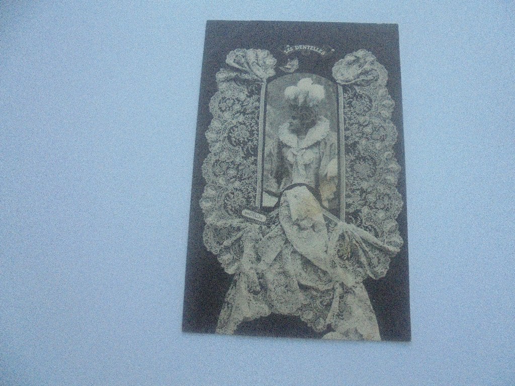 kant handwerk, Enlèvement ou Envoi, Avant 1920, Affranchie, Costume traditionnel