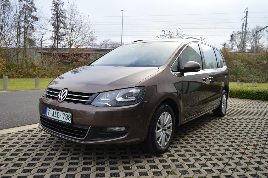 VW Sharan 1.4 Tsi 7 Plaatsen navi pdc camera, Auto's, Volkswagen, Euro 5, 110 kW, 4 cilinders, 7 zetels