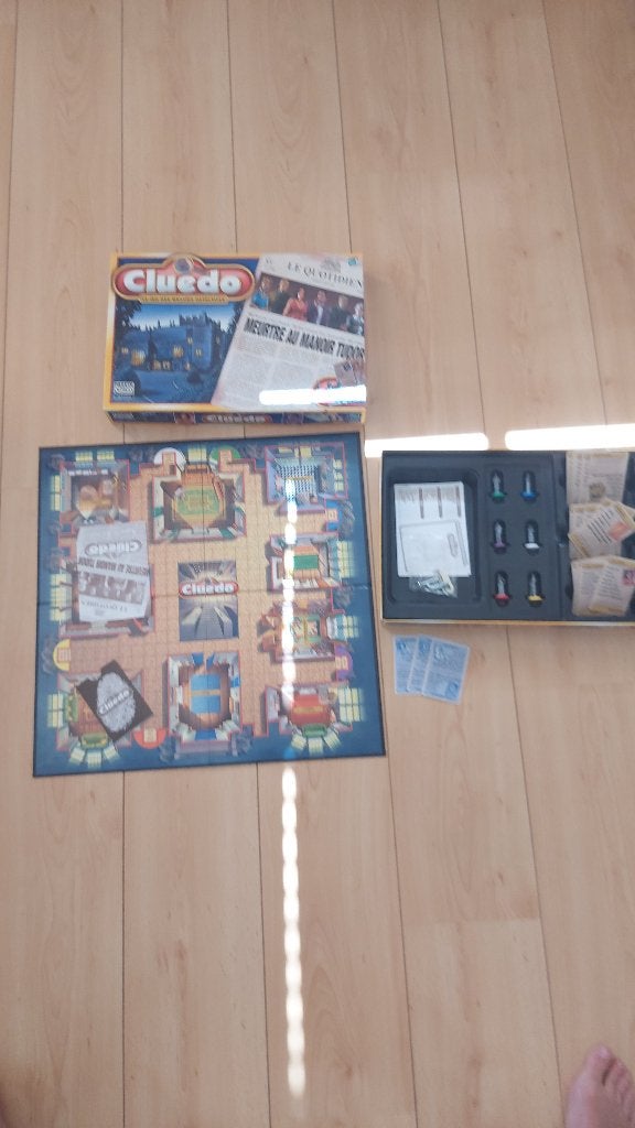 lot de 6 jeux de société (Time's Up, Cluedo, Twister, ...), Enlèvement, Utilisé