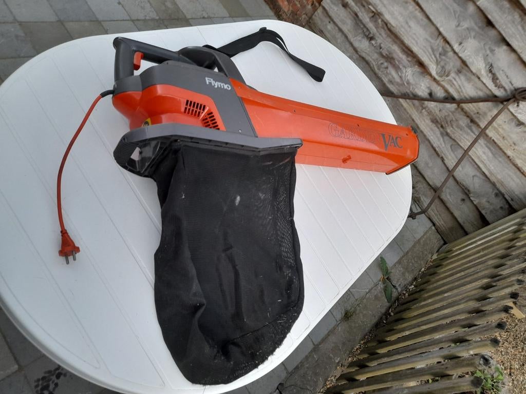 Bladblazer/zuiger, Tuin en Terras, Ophalen, Met opvangzak