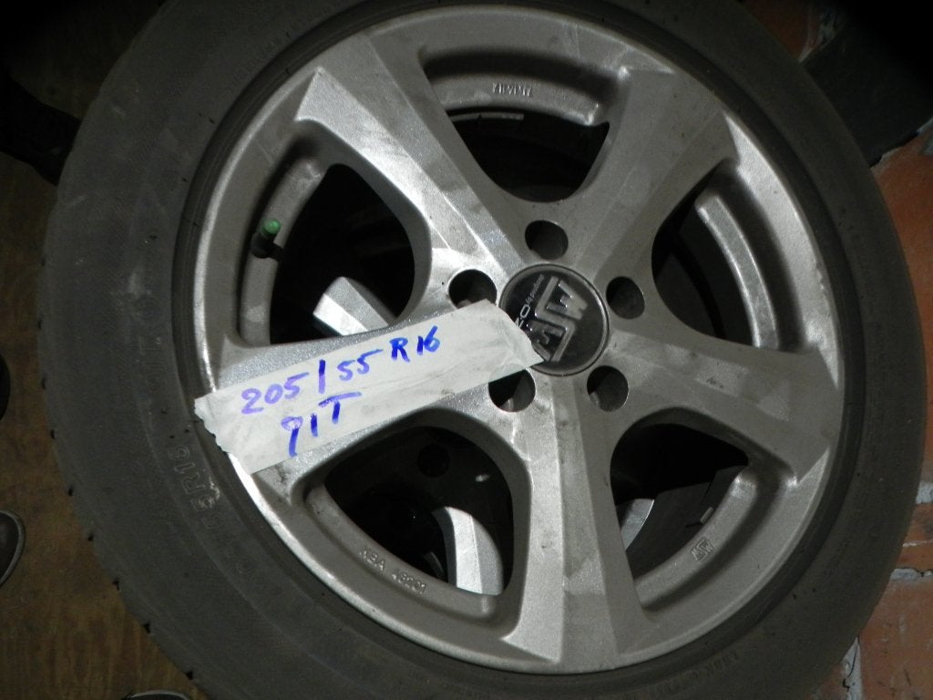 Banden +licht metalen velg 4x 205x55 R16 91T, Ophalen