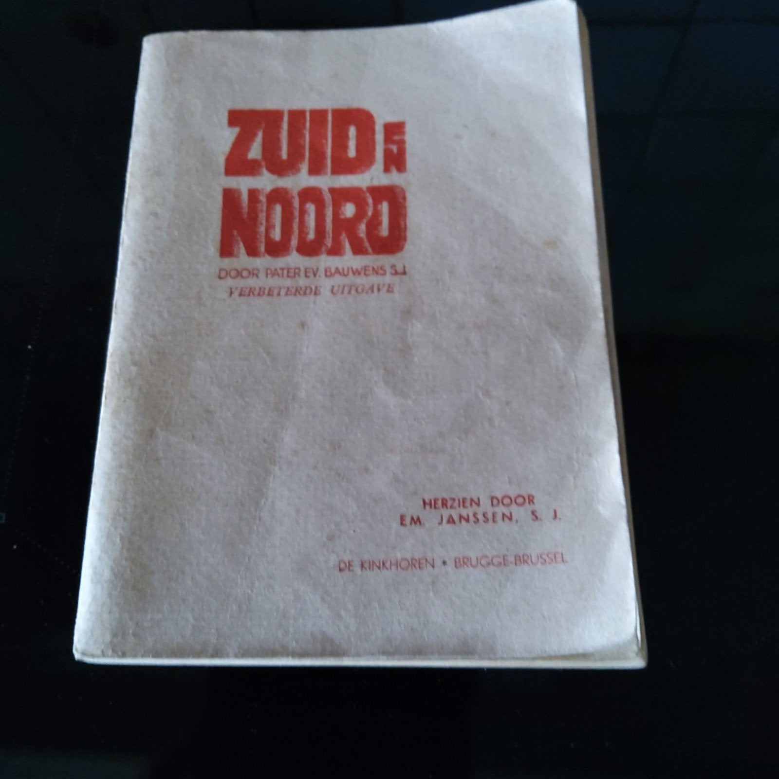 "Zuid en Noord": een bloemlezing: proza & poëzie 1944., Ophalen of Verzenden