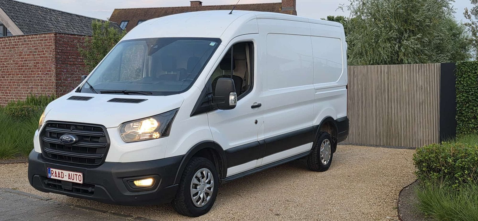 Ford transit 2T 2 litres diesel annee 2022, 1995 cc, Wit, https://public.car-pass.be/vhr/860d5892-263b-4c48-846f-9dcab7073a5f