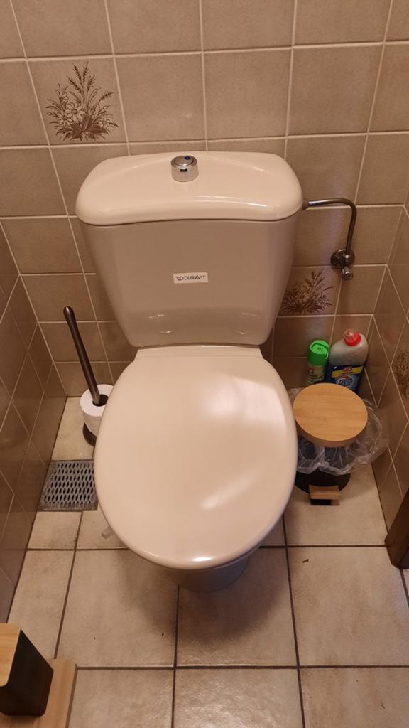 Gratis toilet met handenwasser en kraantje, Ophalen