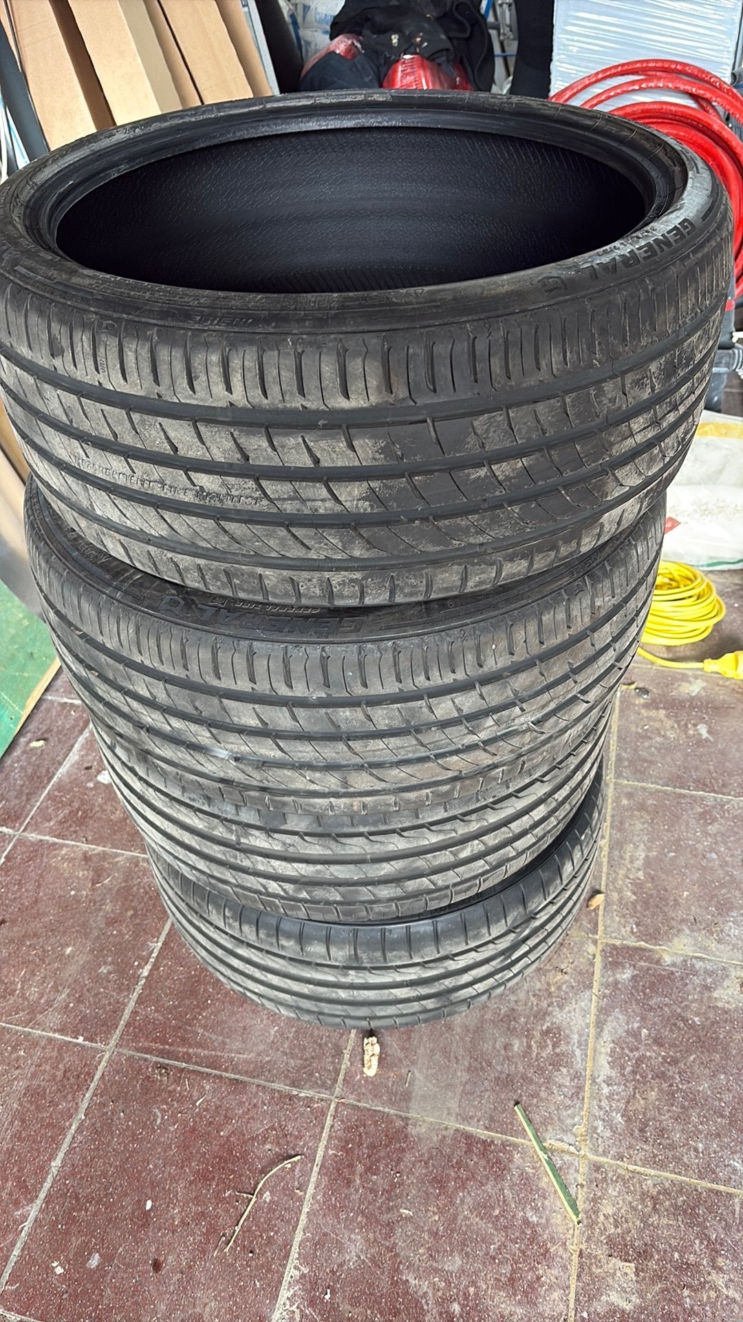 Lots de pneus d'occasion 20 pouces – Minerva & General Tire, Autos : Pièces & Accessoires, Pneus & Jantes, Enlèvement, 20 pouces