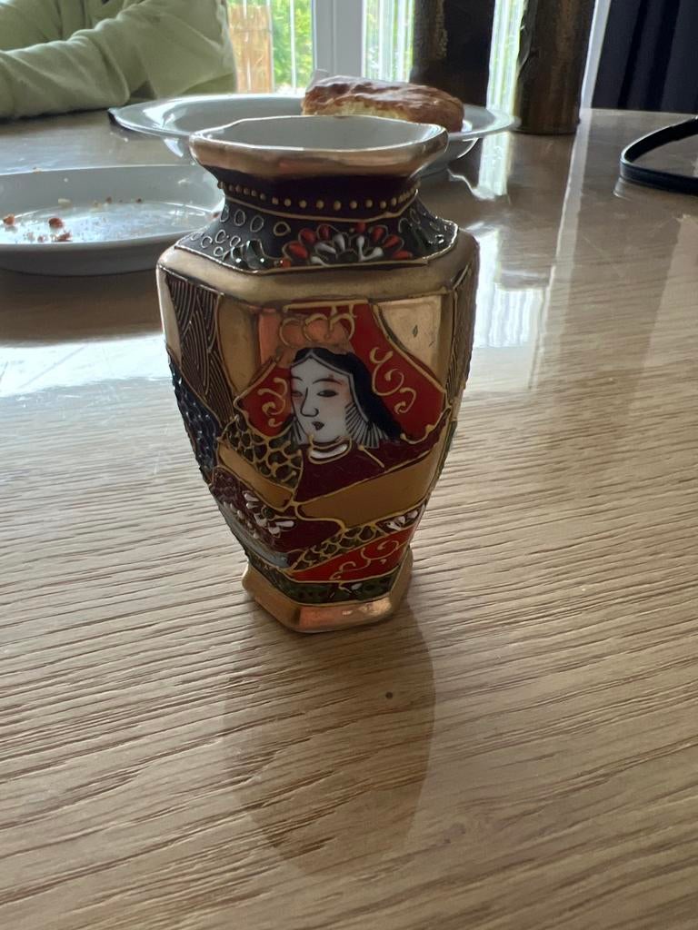 Chinees vaasje, Ophalen