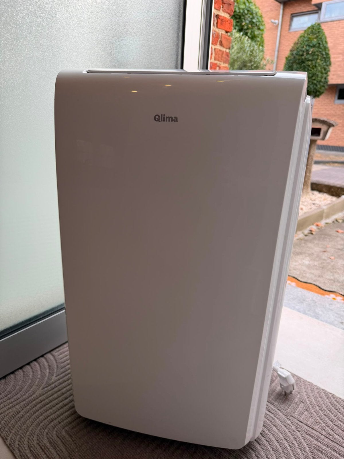 Qlima 12.000BTU Mobiele Airco met Verwarming – 3,2 kW, Elektronische apparatuur, Airco's, Ophalen, Zo goed als nieuw, Mobiele airco