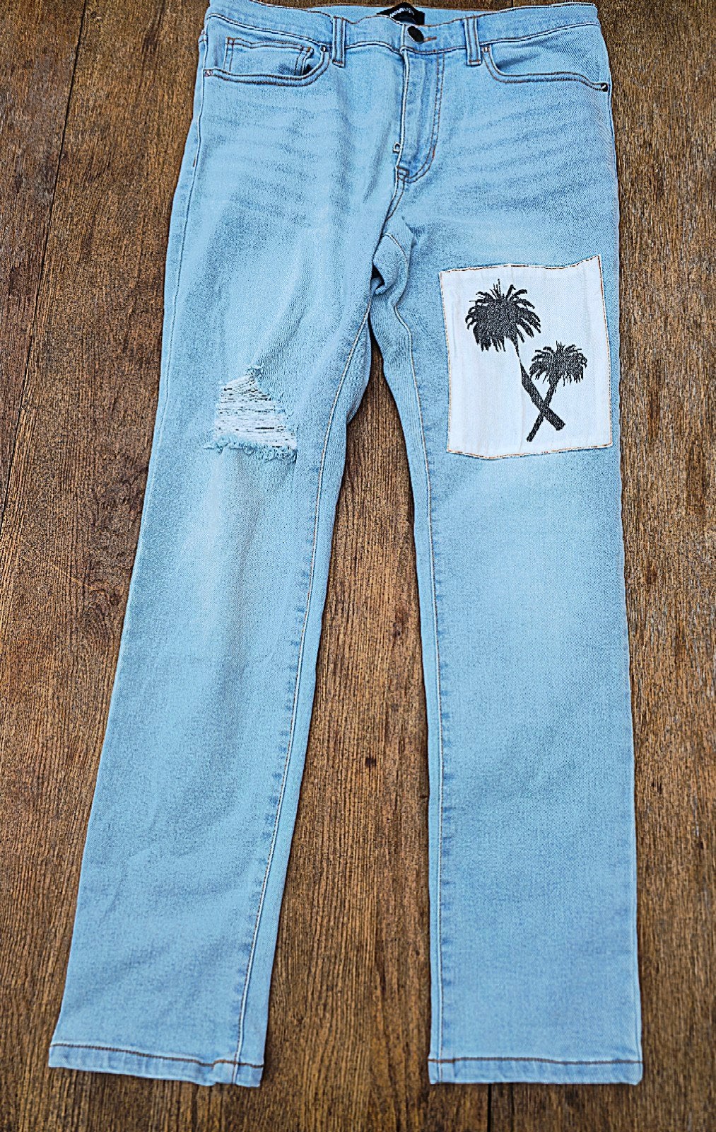 Lichtblauwe NOVAMEN jeansbroek met palmboom print Maat 32, Blauw, W32 (confectie 46) of kleiner, Ophalen of Verzenden, Novamen