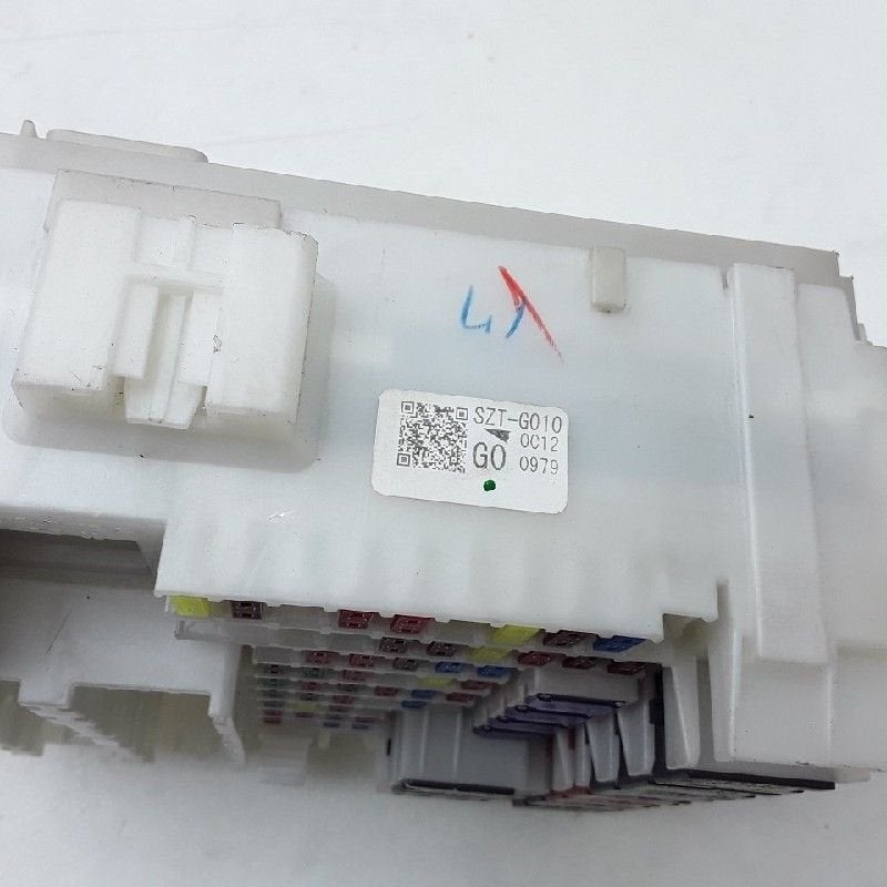 ZEKERINGKAST Honda CR-Z (ZF1) (01-2010/12-2013), Gebruikt, Honda