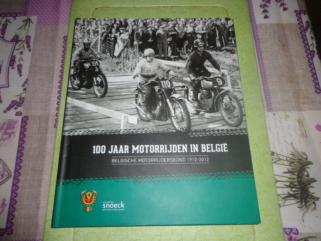 100 jaar motorrijden in België, Livres, Enlèvement ou Envoi, Comme neuf, Général