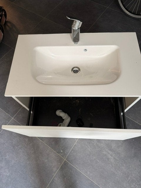 Lavabo met kraan, Ophalen, 50 tot 100 cm, Zo goed als nieuw, Minder dan 100 cm
