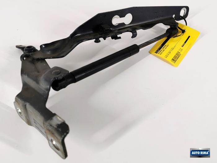 Charnière capot d'un Volvo XC60, -, 3 mois de garantie, -, -