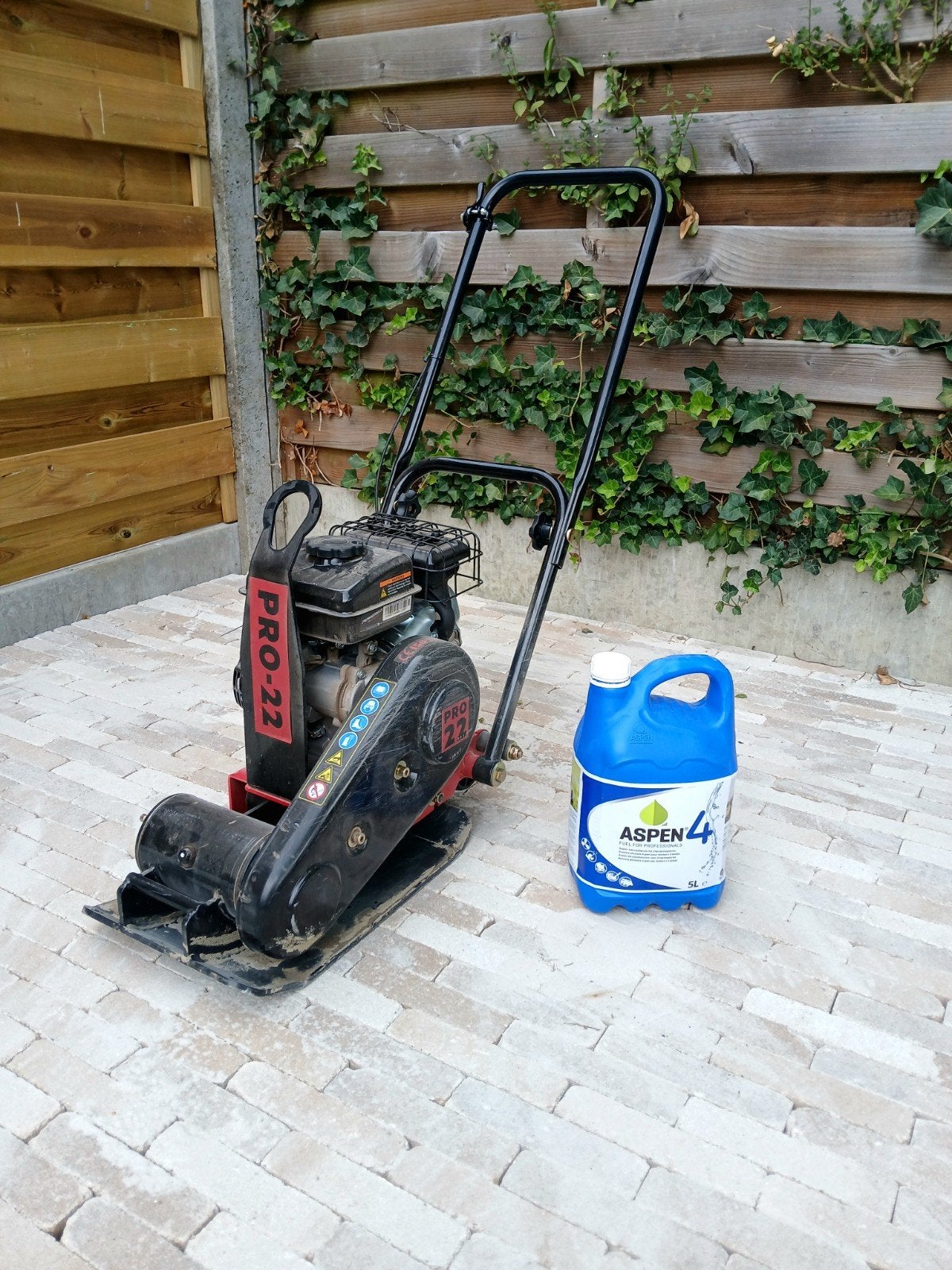 PRO-22 T30 trilplaat, Doe-het-zelf en Bouw, Ophalen, Zo goed als nieuw