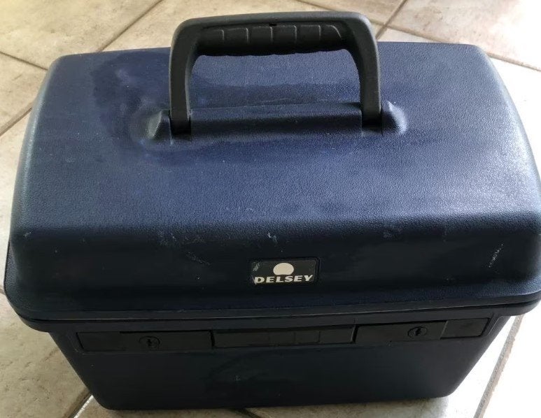 Delsey Beautycase, Handtassen en Accessoires, Ophalen, Gebruikt, Blauw, Met slot