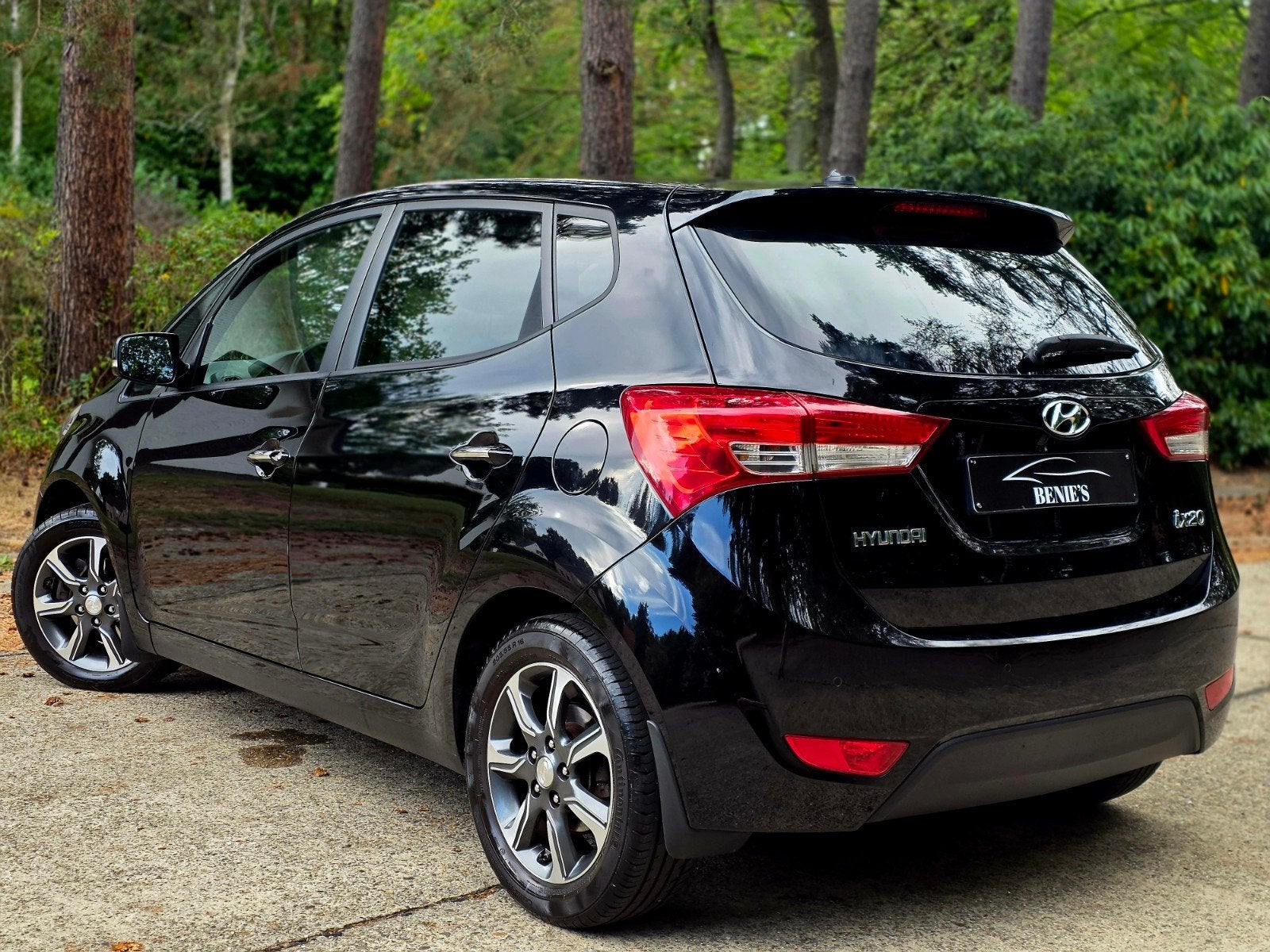 HYUNDAI IX20 - 2017 - 92.264 KM - CAMERA - NAVI - CRUISE, Auto's, https://public.car-pass.be/vhr/9e581ee5-a2f9-45b3-99ca-c162dbcf2f20