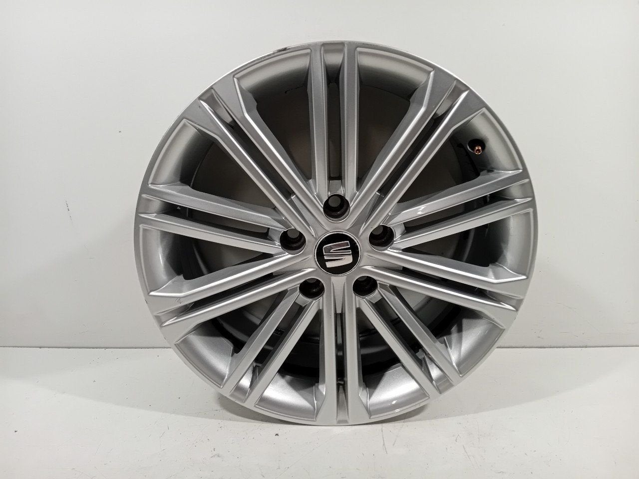 Velg Seat Leon, Auto-onderdelen, Onderdelen@venauto.nl, Van der Ven Autorecycling B.V., Gebruikt, Ettenseweg 76, 4706 PB Roosendaal, The Netherlands