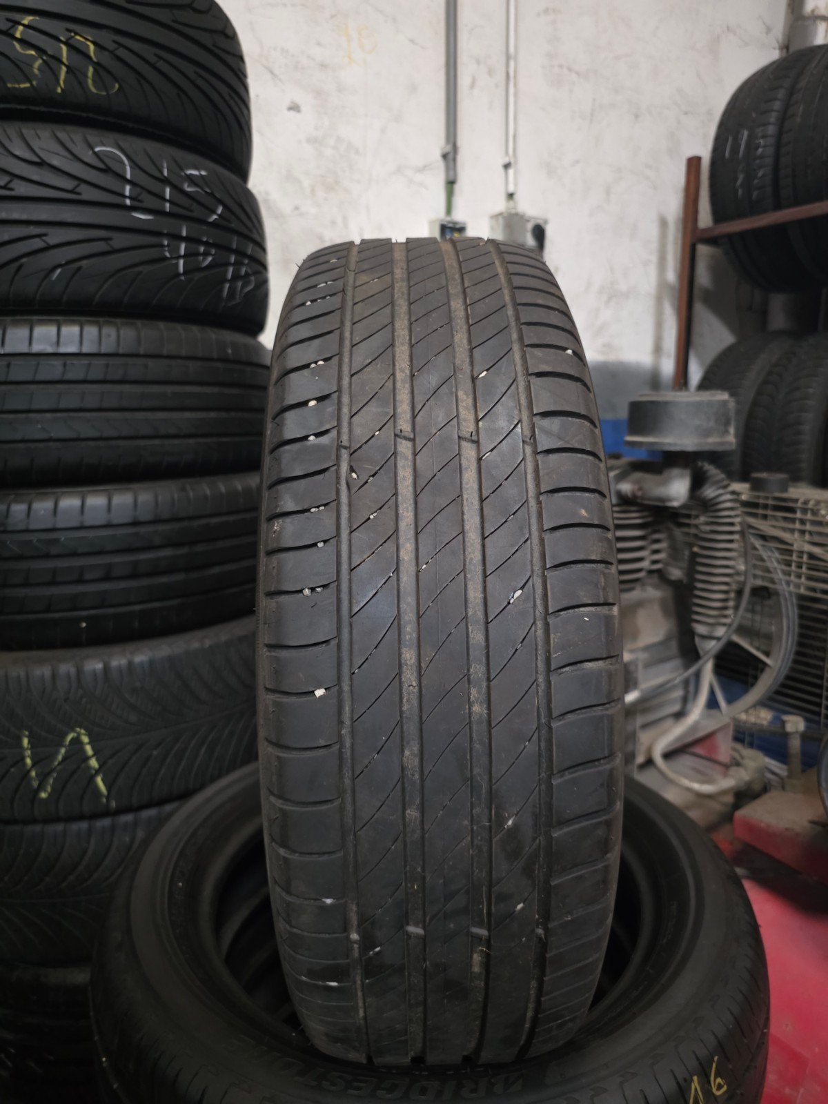 195 65 16 Michelin avec montage et équilibrage, Enlèvement