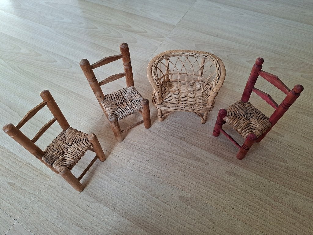 Poppenstoeltjes, Ophalen